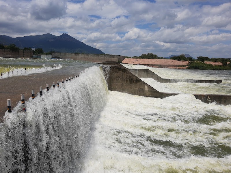 Somasila Dam - Somasila Dam, F8R3+5JG, Somasila Rd, Chapurallapalle, Andhra Pradesh 524300, India