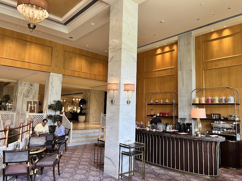 Emperor Lounge