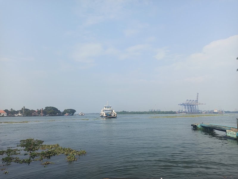 Vypin Fort Kochi Roro Service - Vypin Fort Kochi Roro Service, X69W+C2J, Fort Kochi, Kochi, Keralam 682001, India