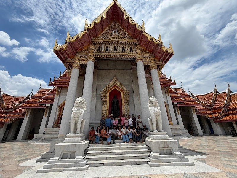 ARK TOURS & TRAVELS - ARK TOURS & TRAVELS, 1st Floor, Thalipparamb Junction, Fine Tower, 42/679 B2, Vennala - Palachuvadu Rd, P.O, Vennala, Kochi, Keralam 682028, India