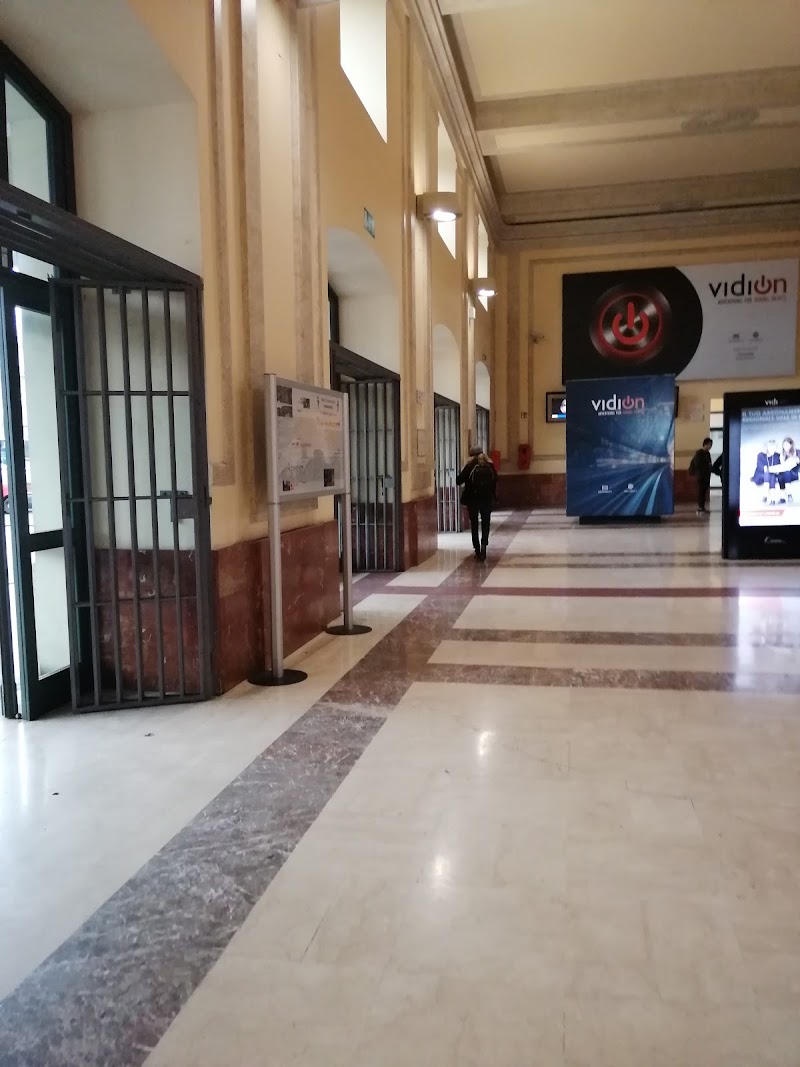 Stazione di Trastevere - Stazione di Trastevere, 00153 Rome, Metropolitan City of Rome Capital, Italy