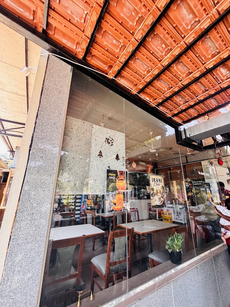 Taaza Kitchen - Taaza Kitchen Plot No :28, main Road, beside NANDINI Bakery, Akkarampalle, Tirupati, Andhra Pradesh 517507, India