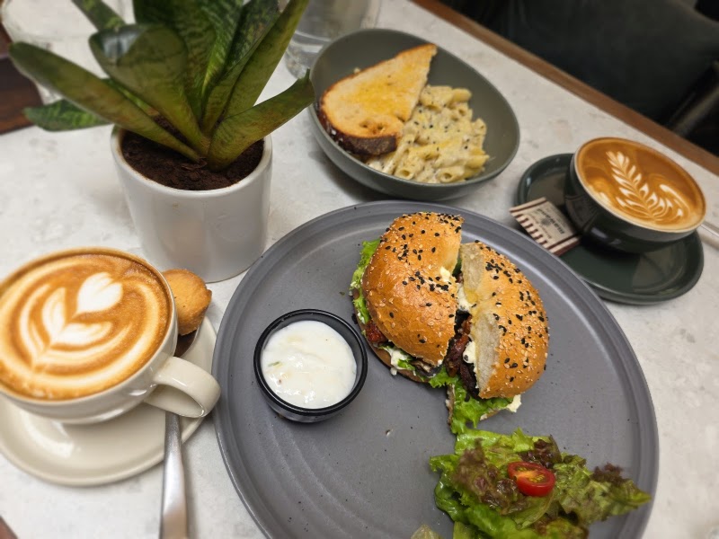 Butter Brews Bistro - Butter Brews Bistro Shop no-11 & 12, Model Colony, Shivajinagar, Pune, Maharashtra 411016, India