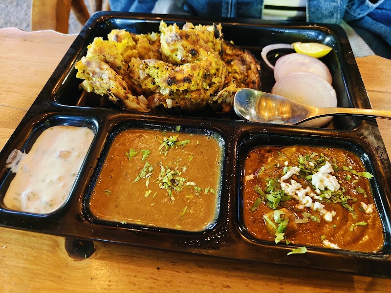 Highway 10 Food Court Jamnagar Family Hangout Destination - Highway 10 Food Court Jamnagar Family Hangout Destination, SP 11 Plot 11,12, SH-25, Lalpur Rajkot Bypass, C3FV+WCX, Village, Khimliya, Gujarat 361120, India