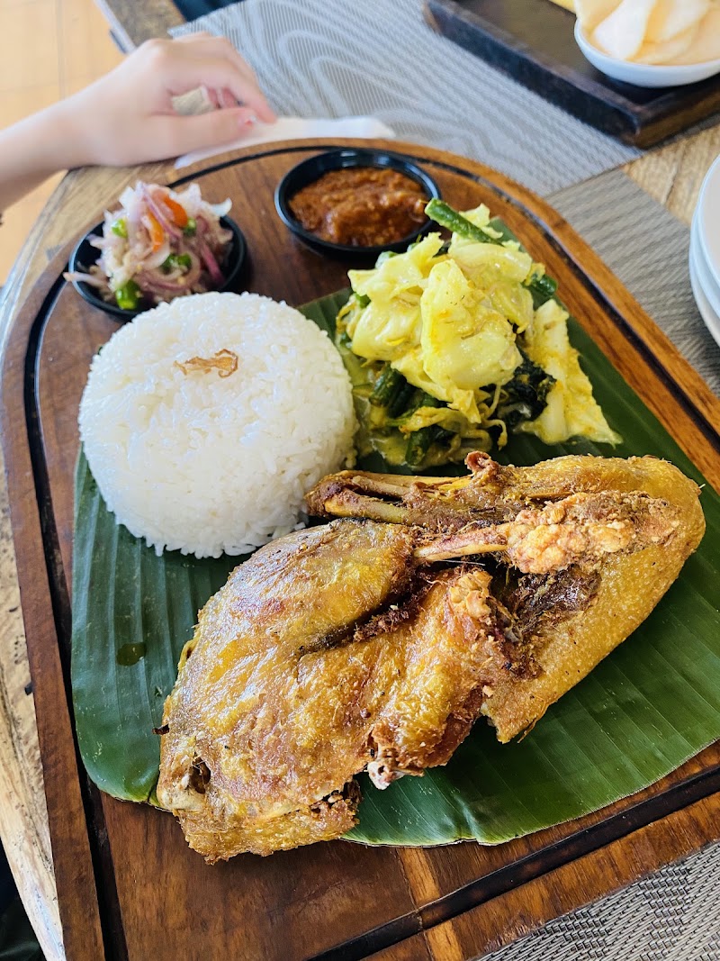 Endo - Endo, Seminyak Square, Jl. Kayu Aya No.1, Seminyak, Kec. Kuta, Kabupaten Badung, Bali 80361, Indonesia