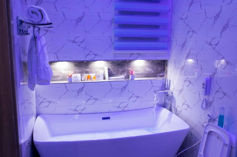God’s Touch Apartments Signatures - God’s Touch Apartments Signatures 75 Oduduwa Cres, Ikeja GRA, Ikeja 100271, Lagos, Nigeria