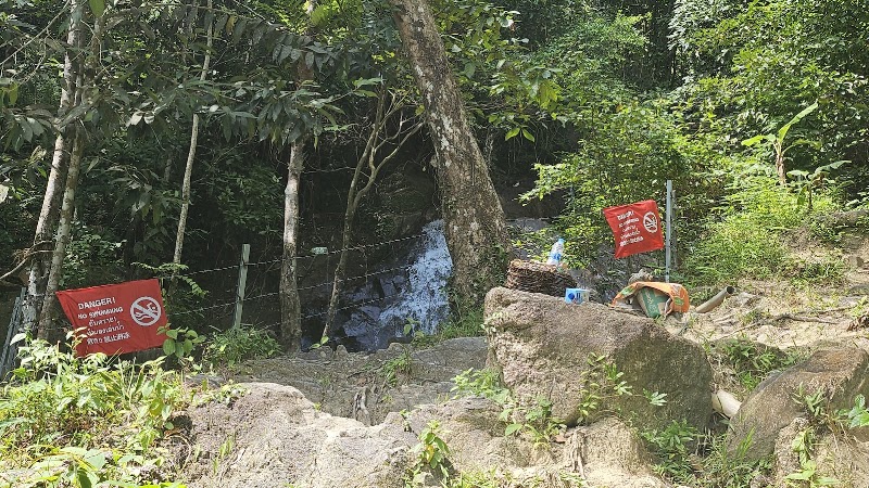 Kamala Waterfall - Kamala Waterfall W7PW+383, Kamala, Kathu District, Phuket 83150, Thailand
