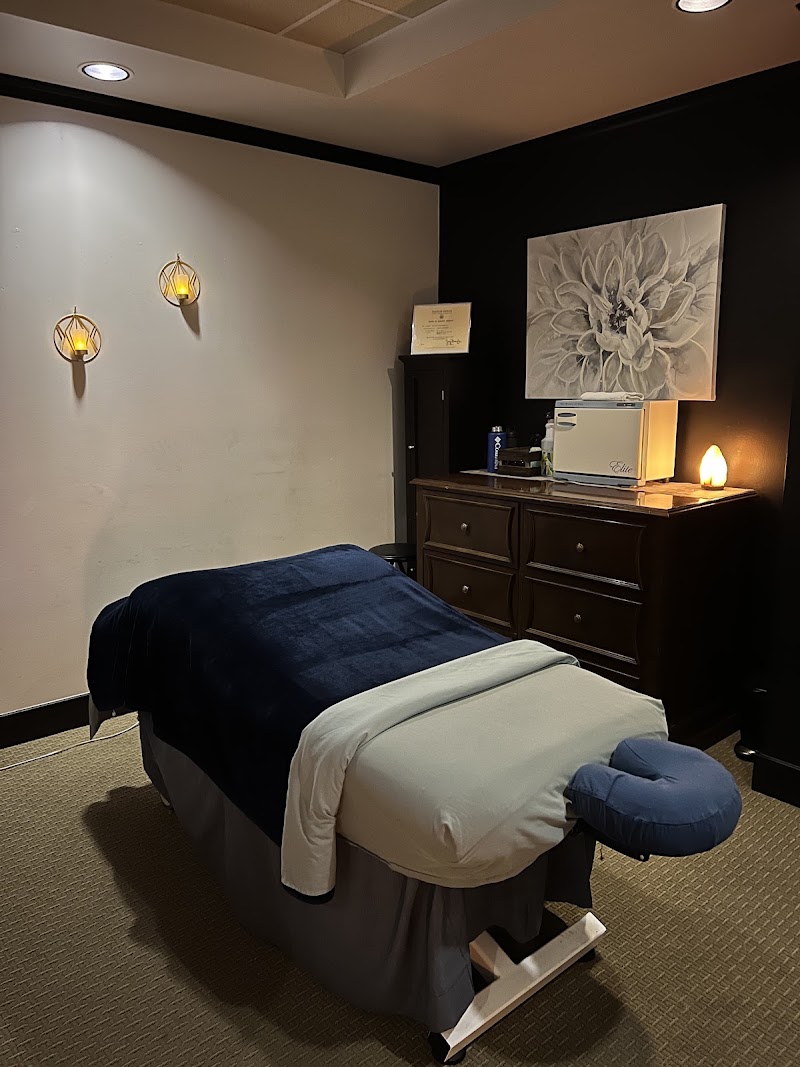 Maui Deep Tissue Massage LLC - Maui Deep Tissue Massage LLC 161 Wailea Ike Pl Suite A-105, Wailea, HI 96753, USA