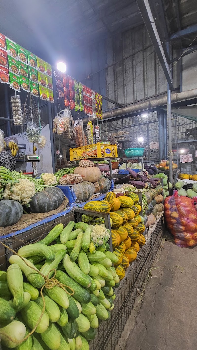 Kalavoor Market - Kalavoor Market, H8CH+95Q, Kalavoor, Keralam 688522, India