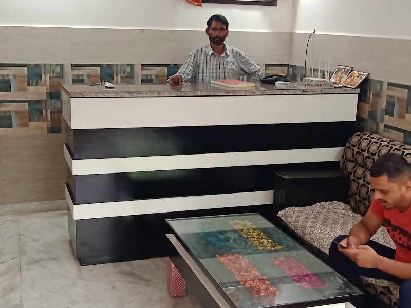 Flagship Hotel New Sansaro - Flagship Hotel New Sansaro 230, Katra Udhampur Road, Katra, 182301