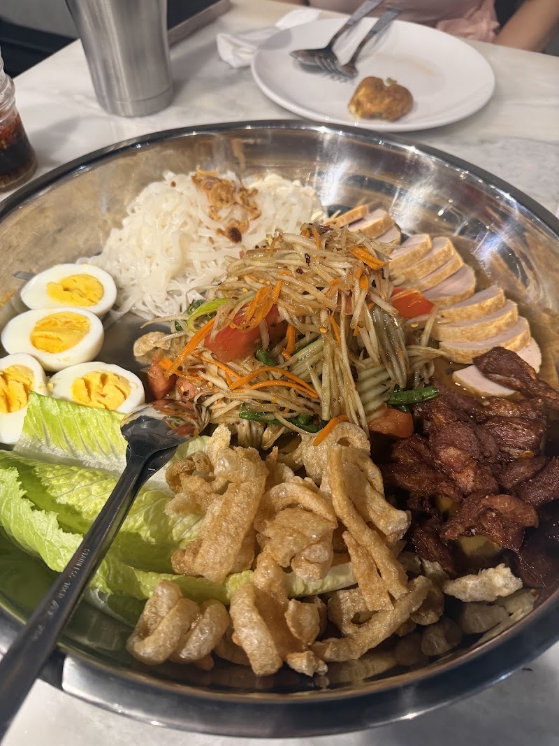 Ying's Thai Cuisine - Ying's Thai Cuisine, 1440 Kapiolani Blvd Ste 102, Honolulu, HI 96814, USA