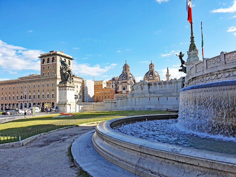 Piazza Venezia - Piazza Venezia, 00187 Roma RM, Italy