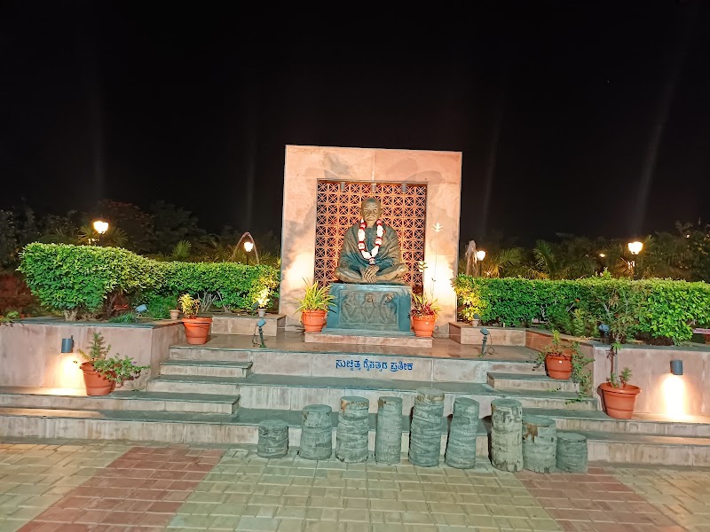 Freedom Park - Freedom Park, Railway, Station Rd, near Hospet, Hosapete, Karnataka 583201, India