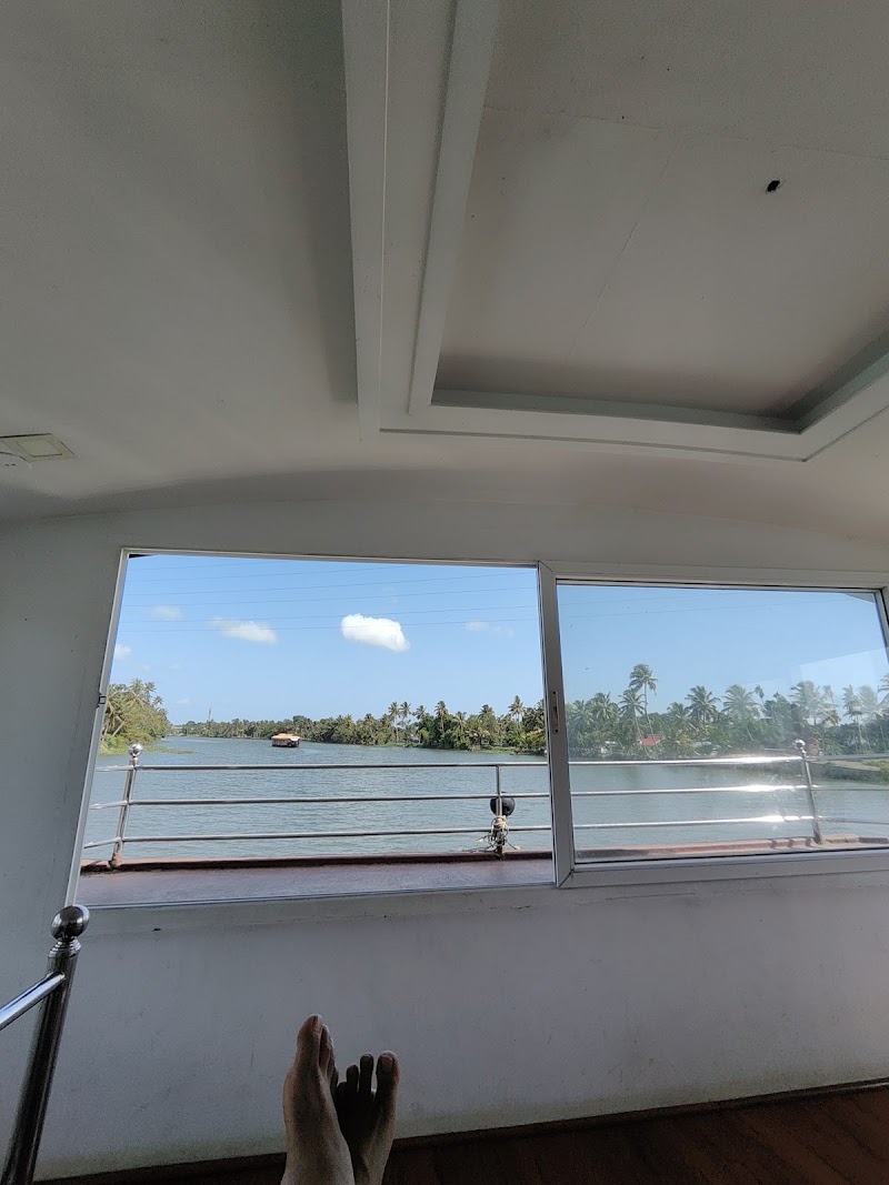 Alleppey boathouse - Alleppey boathouse G86R+28P, Kaichoondi, Alappuzha, Aryad South, Kerala 688013, India