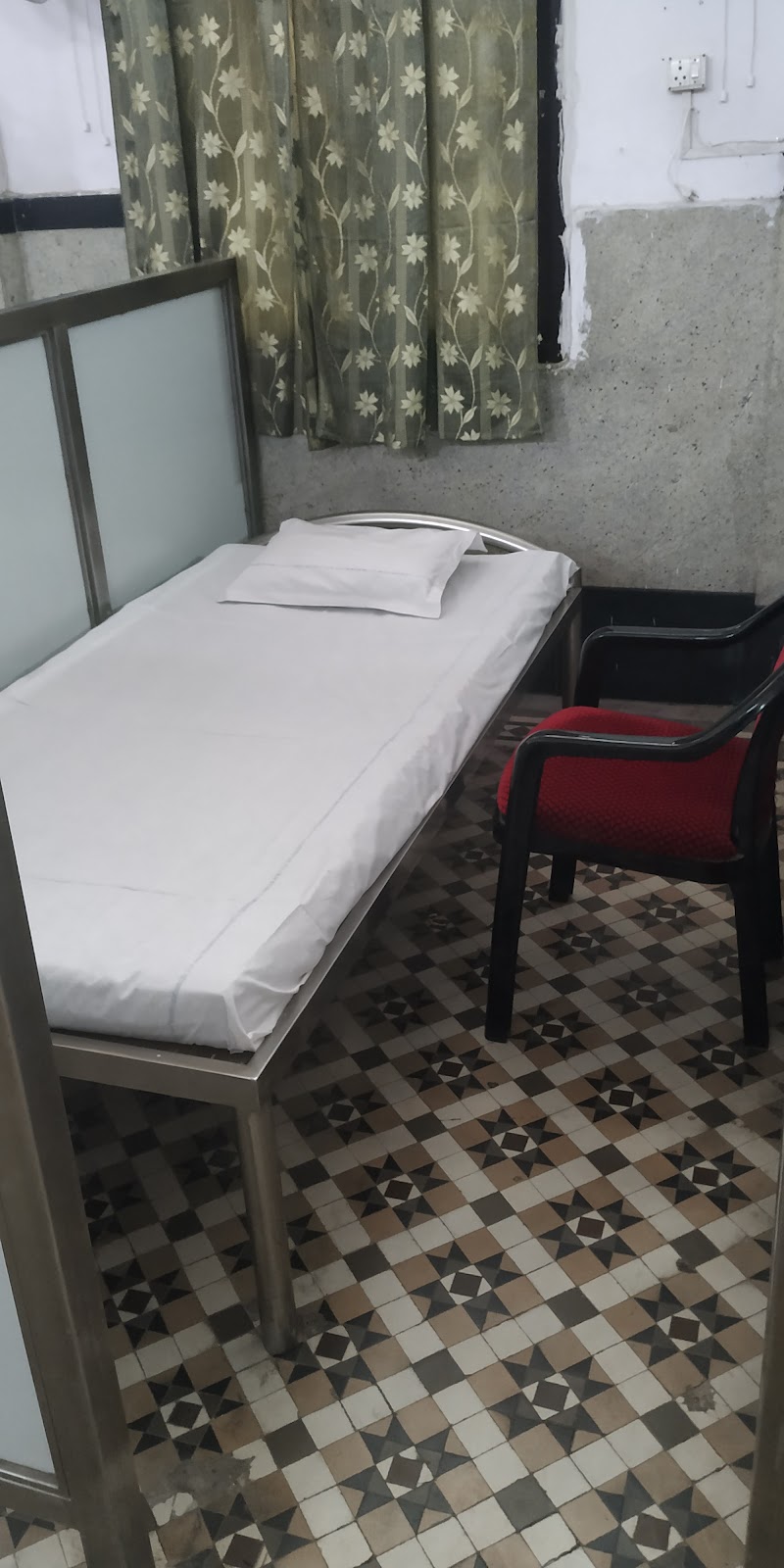 Dormitory Lucknow Junction (Lko) - Dormitory Lucknow Junction (Lko), RWJF+9J8, Preeti Nagar, Railway Colony, Charbagh, Lucknow, Uttar Pradesh 226004, India
