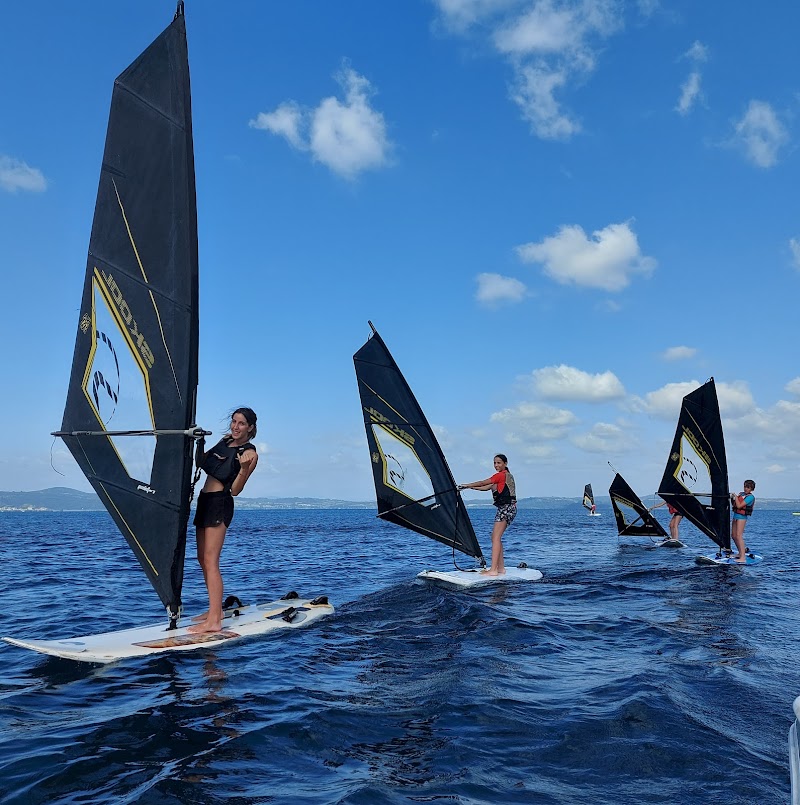 Planet Sail Bracciano - Planet Sail Bracciano, Via del Porticciolo, 1, 00062 Bracciano RM, Italy