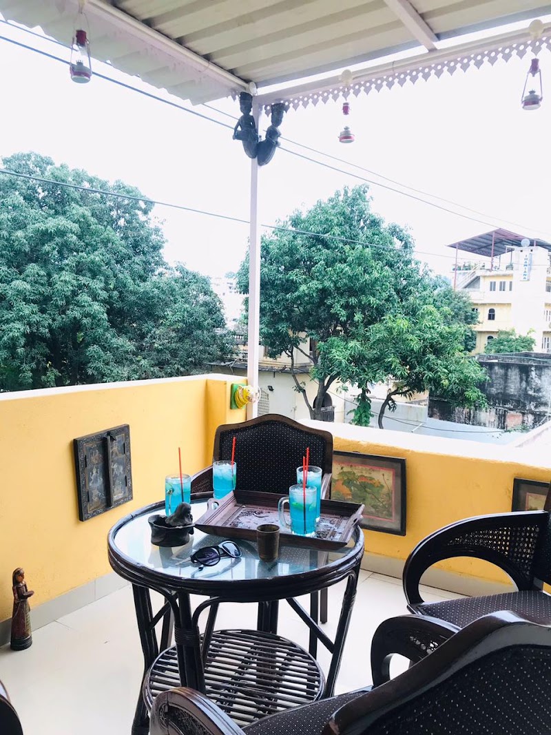 Singhasan - The Antique Cafe (Pichola Lake View) Udaipur