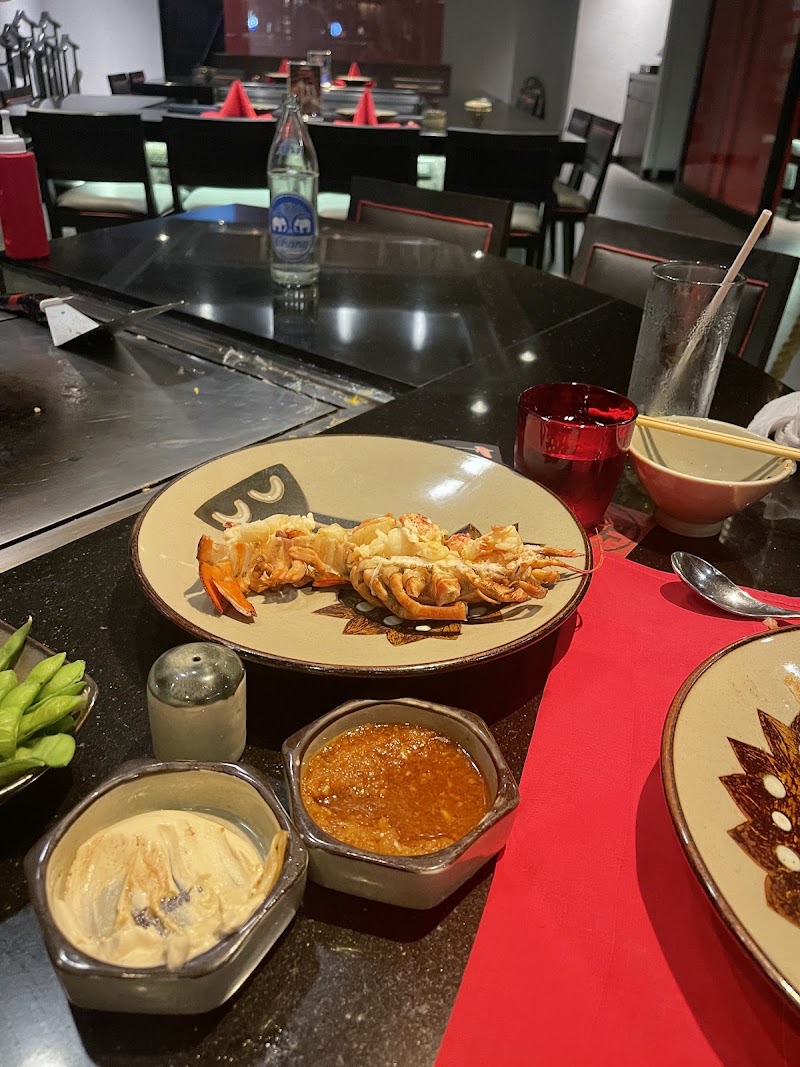 Benihana at Grand Mercure Bangkok Atrium - Benihana at Grand Mercure Bangkok Atrium 1880 Thanon Phetchaburi, Khwaeng Bang Kapi, Khet Huai Khwang, Krung Thep Maha Nakhon 10310, Thailand