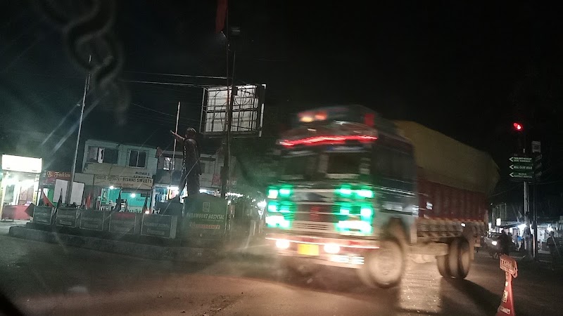 NJP Netaji More - NJP Netaji More MCPQ+RV2, Shankar Rd, Ward 35, Dabgram, Siliguri, West Bengal 734007, India