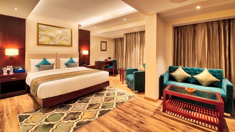 Golden Tulip Essential - Golden Tulip Essential Plot no, 5, Mirza Ismail Rd, opp. Lakshmi Complex, Jayanti Market, New Colony, Jaipur, Rajasthan 302001, India
