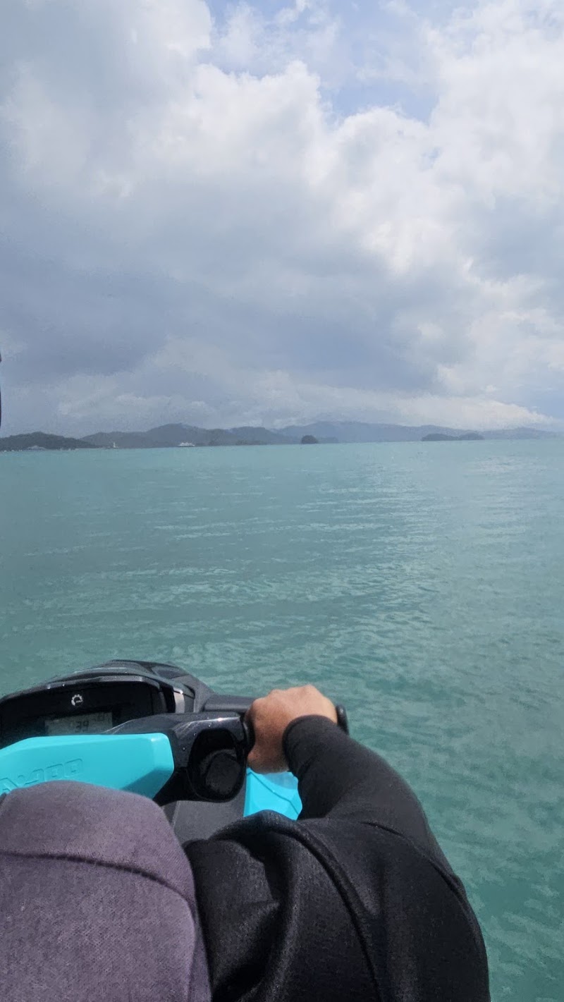 DH Watersports & Resources - DH Watersports & Resources, Jalan Pantai Cenang, 07000 Langkawi, Kedah, Malaysia