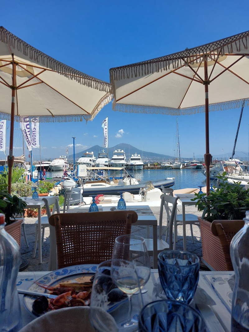 Donna Luisella | Ristorante Borgo Marinari Napoli - Donna Luisella | Ristorante Borgo Marinari Napoli, Piazzetta Marinari, 3, 80132 Napoli NA, Italy