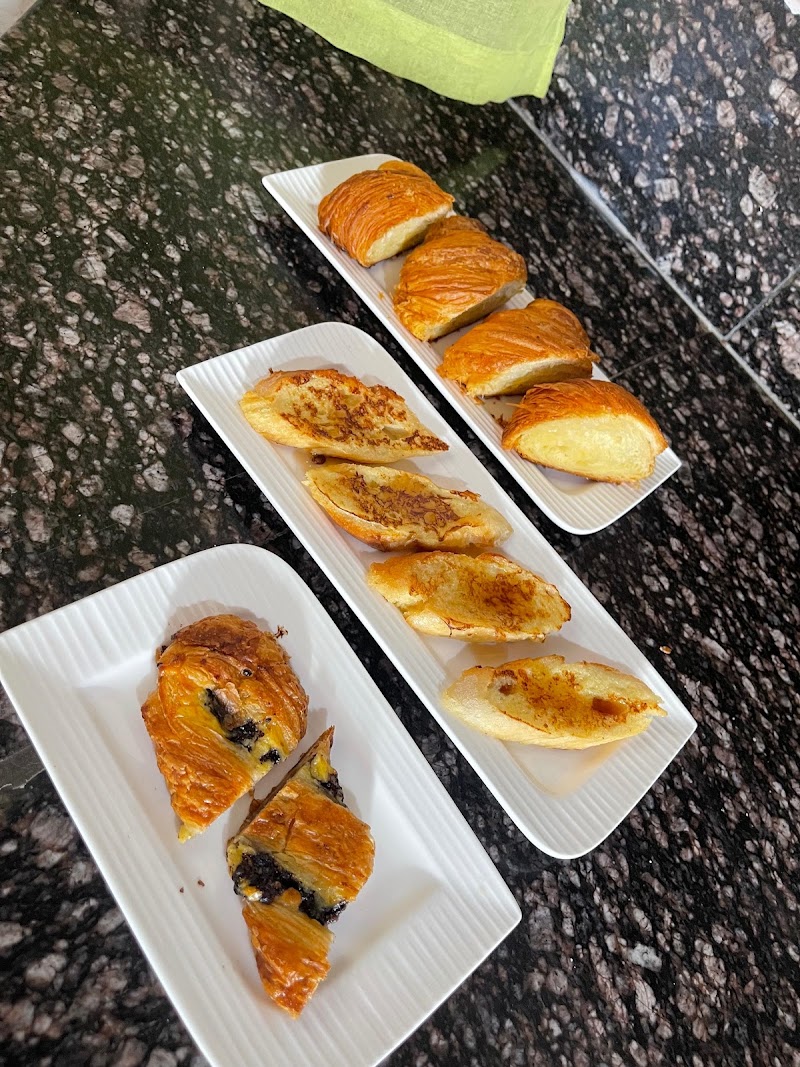 Le Clarisse Guest House - Le Clarisse Guest House 31, Dumas St, White Town, Puducherry, 605001, India