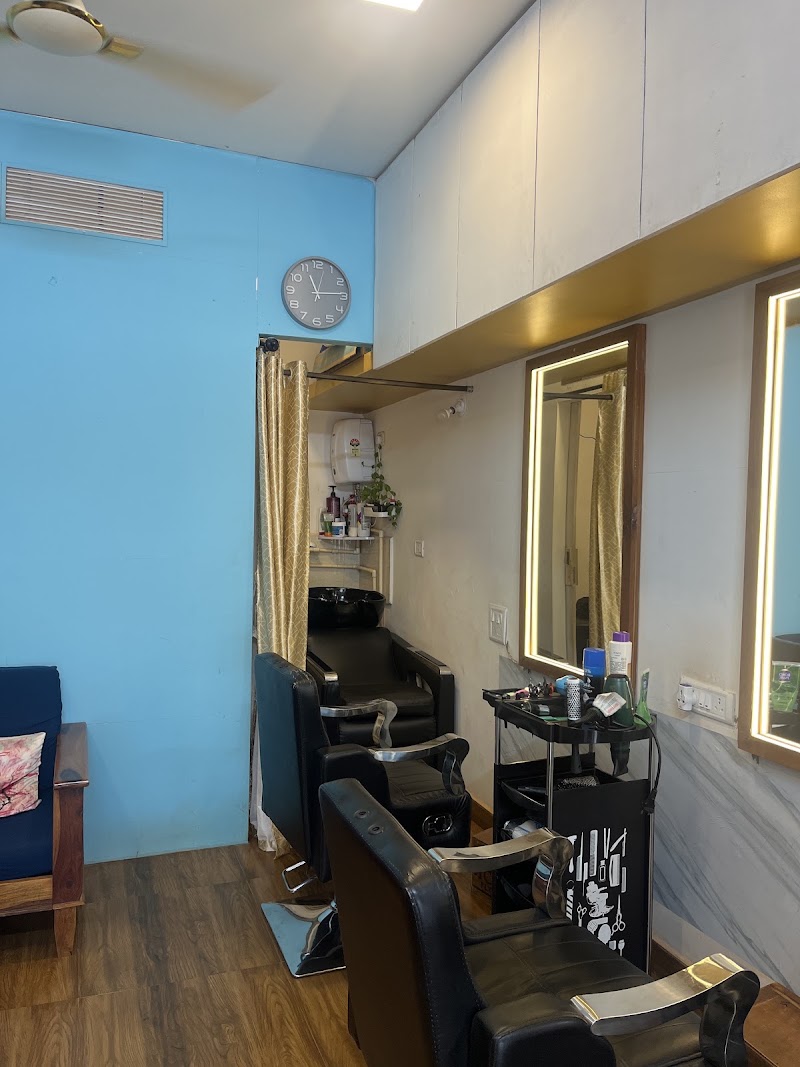 The Bina unisex salon - The Bina unisex salon Deul waddo anjuna, near Bean me up restaurant, Vagator, Mapusa, Anjuna, Goa 403509, India