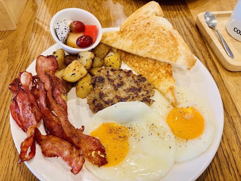 Breakfast Story Phloen Chit - Breakfast Story Phloen Chit Mahatun Plaza, 888, 3rd Floor (above Blue Cheri, 34-35 ถนน เพลินจิต แขวงลุมพินี เขตปทุมวัน กรุงเทพมหานคร 10330, Thailand