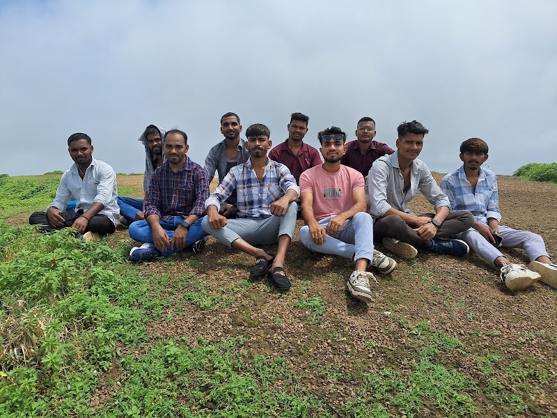 Governor Hill - Governor Hill HP8V+PP5, Governor Hill Trail, Saputara, Gujarat 394720, India