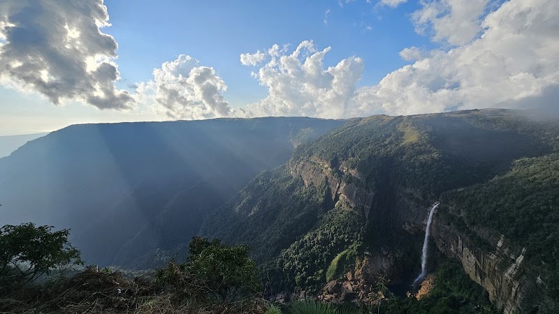 Mawkdok dympep valley - Mawkdok dympep valley CQCR+PJ9, Sohra, Meghalaya 793108, India