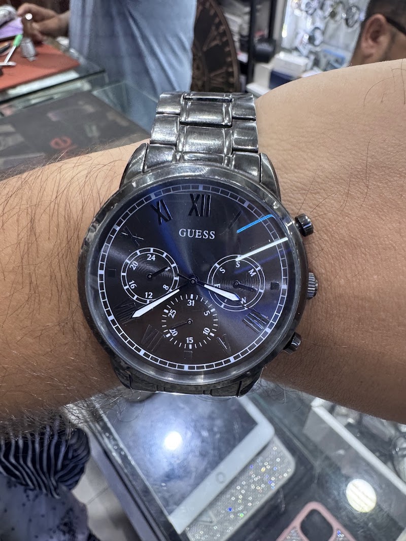 Watch Repair Centre - Watch Repair Centre SF,76-80,FIRST FLOOR, Galleria Market, Sector 28, DLF Phase IV, Gurugram, Haryana 122009, India