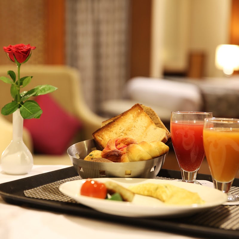 Golden Tulip Jaipur City Center - Golden Tulip Jaipur City Center Mirza Ismail Rd, opposite GPO, behind Jangid Bhawan, C Scheme, Ashok Nagar, Jaipur, Rajasthan 302001, India