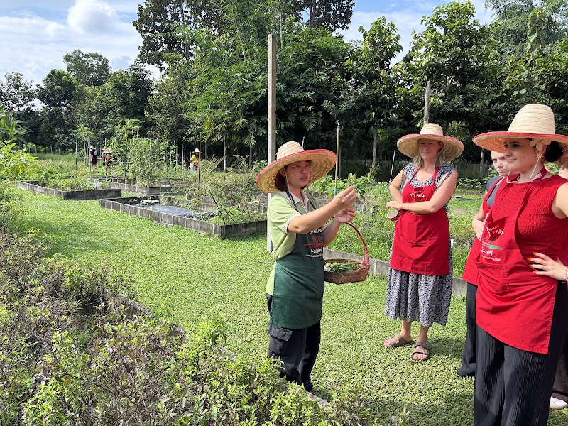 Thai Farm Cooking School - Thai Farm Cooking School 38 Mun Mueang Rd, Tambon Si Phum, Amphoe Mueang Chiang Mai, Chang Wat Chiang Mai 50300, Thailand