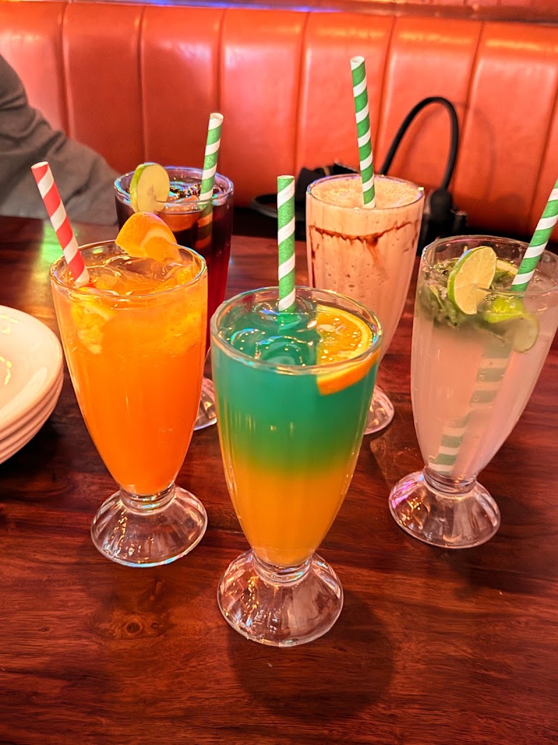 Qizo - Qizo SCO 43, Madhya Marg, Sector 26, Chandigarh, 160019, India