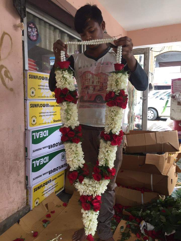CULCUTTA ROSE PETALS - CULCUTTA ROSE PETALS, V9WR+WJ7, Agrasen Colony, Raigarh, Chhattisgarh 496001, India