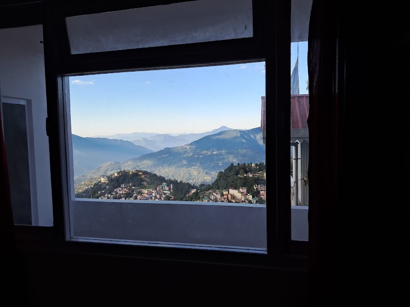 The Sherpas Abode - The Sherpas Abode 2nd Mile, Upper Chandmari, Jawaharlal Nehru Rd, Gangtok, Sikkim 737103, India
