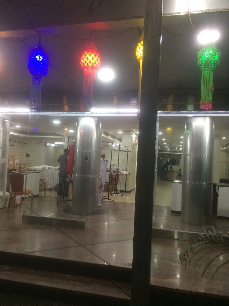 7 Days Art Gallery - 7 Days Art Gallery Radha Narayan, 486, 32nd Rd, opposite Patwardhan Park, Bandra West, Mumbai, Maharashtra 400050, India
