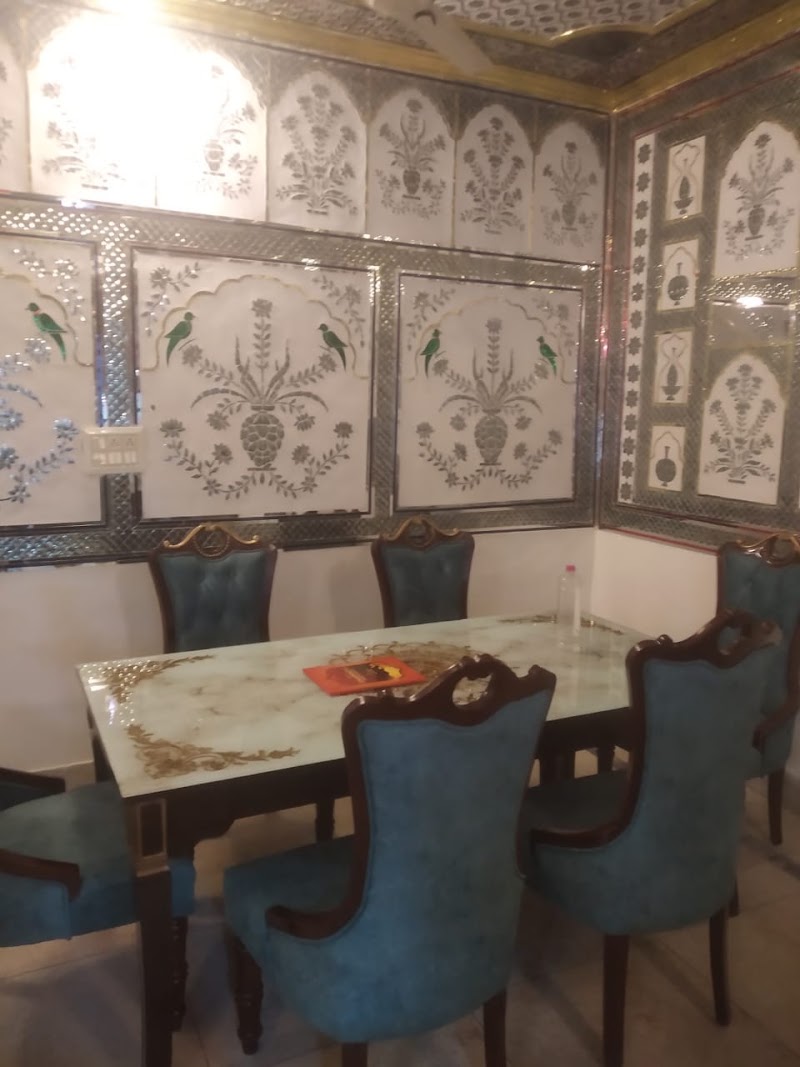 Royal Sheeshmahal Restaurant - Royal Sheeshmahal Restaurant Gandhi Chowk, Devisinghpura, Amer, Jaipur, Rajasthan 302012, India