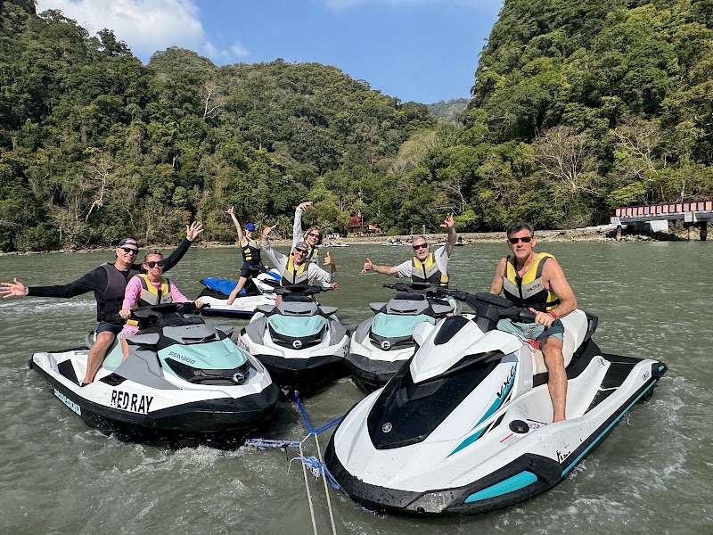 Red Ray Watersports - Red Ray Watersports, Beach by Dataran Cenang Dataran Cenang, Jalan Pantai Chenang, Mukim Kedawang, 07000 Langkawi, Kedah, Malaysia