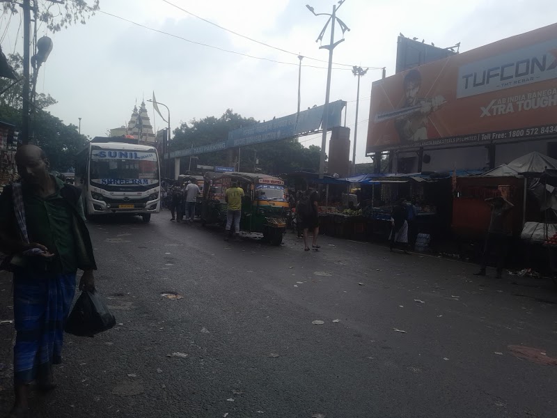 Dhanbad station - Dhanbad station, QCVH+26F, Dhanbad Railway Station Rd, New Station Railway Colony, Damodarpur, Dhanbad, Jharkhand 826007, India