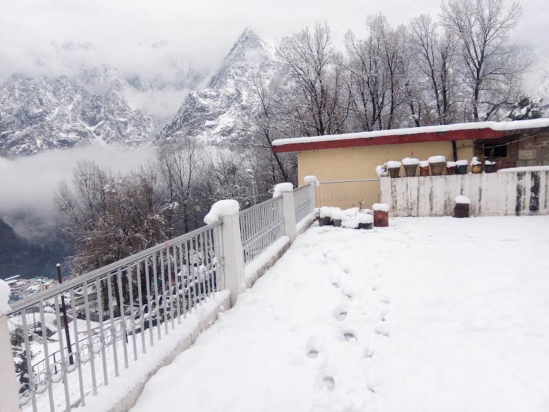 Badri Kedar Home Stay - Badri Kedar Home Stay Nog chodari House no 66 ward 7, near army hospital post office, Joshimath Army Area, Joshimath, Uttarakhand 246443, India