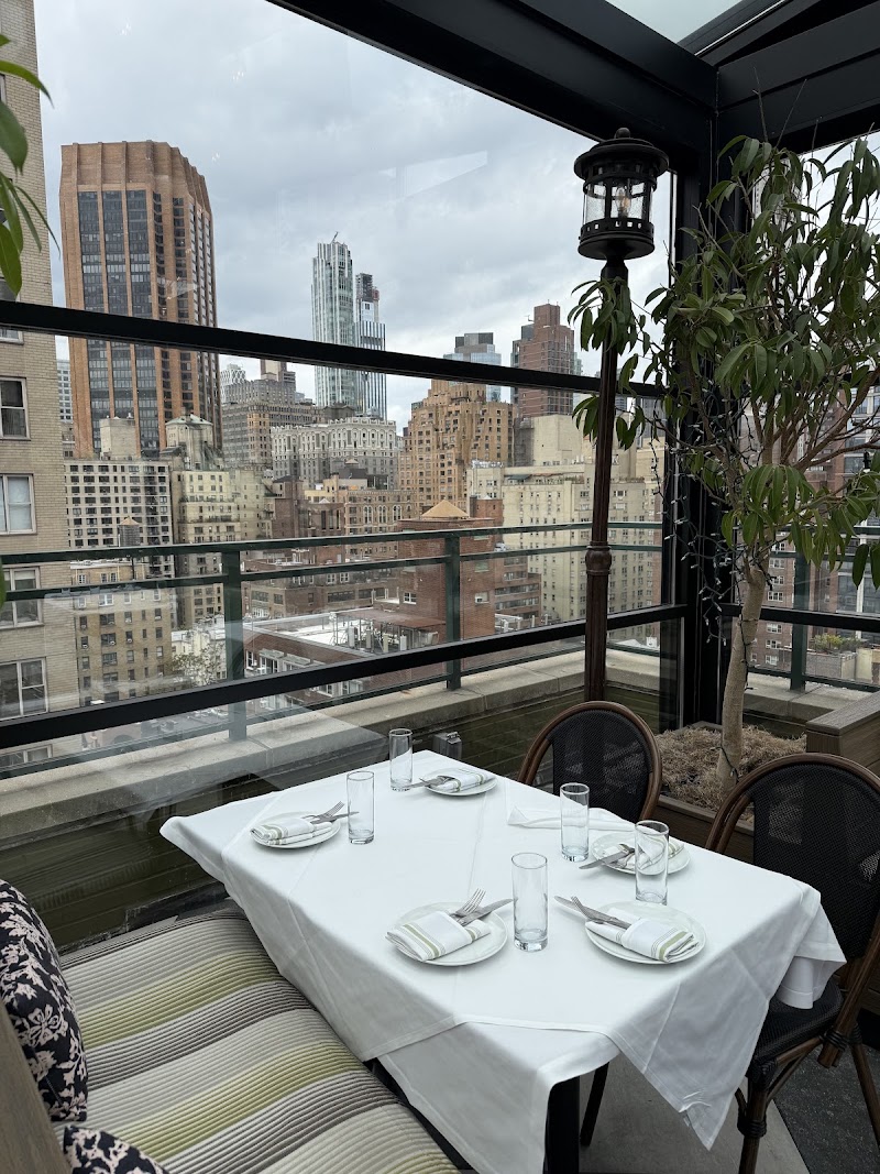 Vintage Green Rooftop - Vintage Green Rooftop 303 Lexington Ave 16th Floor, New York, NY 10016, USA