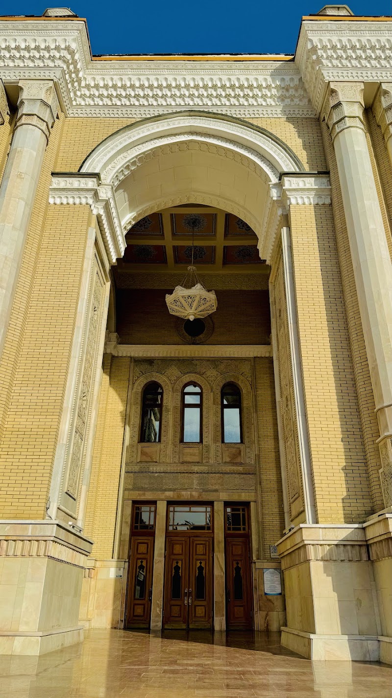 Alisher Navoiy Theater - Alisher Navoiy Theater, Zarafshan Street 28, 100029, Тоshkent, Toshkent, Uzbekistan
