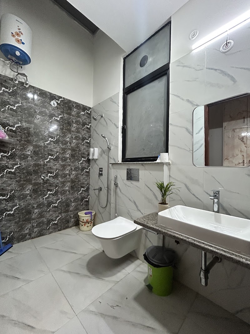 Vrindakunj Homestay - Vrindakunj Homestay, Gopal Kutir, Krishna Bhumi, C-37, Bhaktivedanta Swami Marg, Vrindavan, Sunrakh Bangar, Uttar Pradesh 281121, India