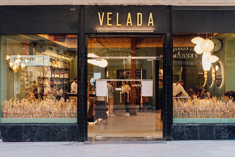 VELADA - Tapas Plant-Based y Cócteles en Barcelona