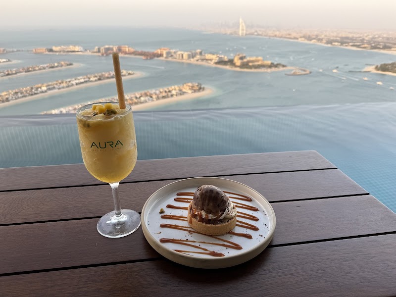 AURA SKYPOOL Dubai - AURA SKYPOOL Dubai Palm Jumeirah, The Palm Tower - 50th Floor - The Palm Jumeirah - Dubai - United Arab Emirates