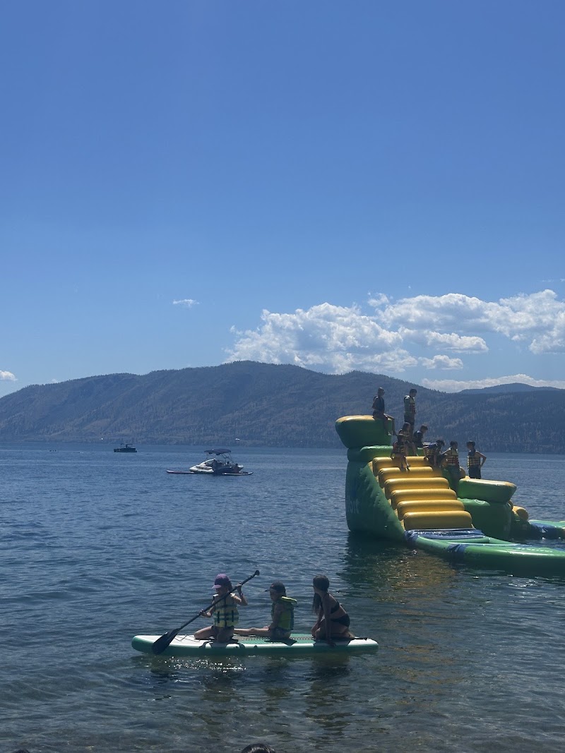 Splash Water Parks Peachland – Wibit Inflatable Park - Splash Water Parks Peachland – Wibit Inflatable Park Beach Ave, Peachland, BC V0H 1X6, Canada