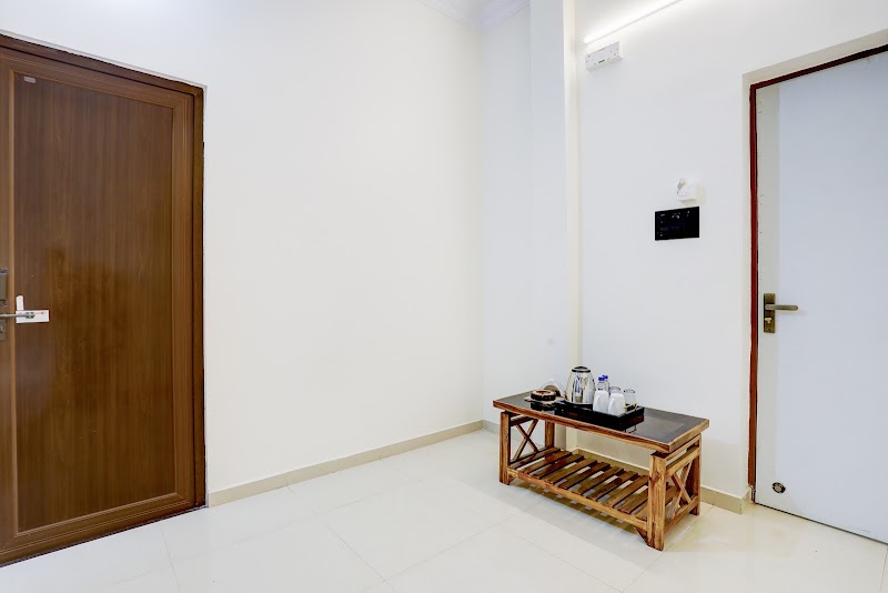 Hotel O The Lux - Hotel O The Lux Landmark- Aman, dhaba and Falaknuma masjid, Plot no.- 17, Street Number 2, Vivekanand Nagar, Kohka Housing Board, Kohka, Bhilai, Chhattisgarh 490023, India
