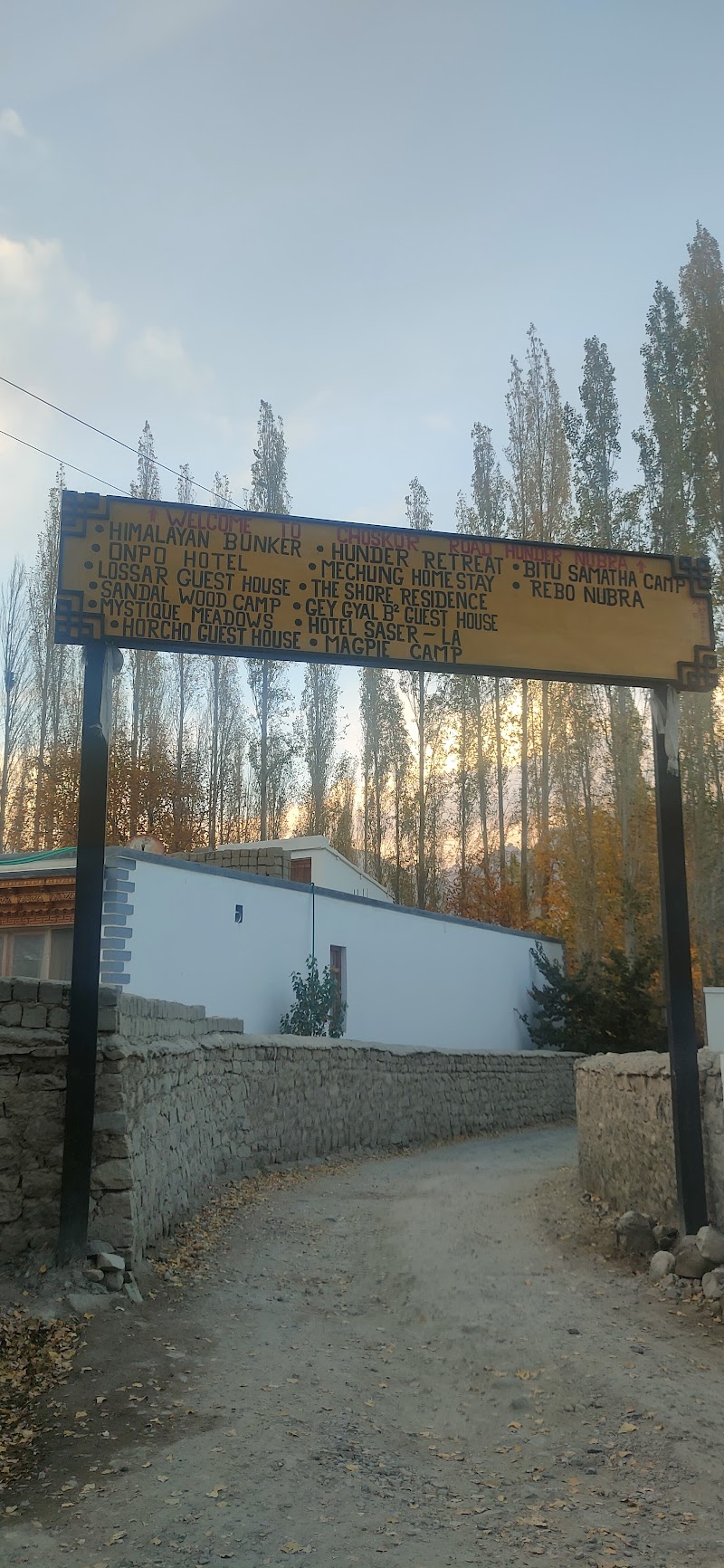 Nubra Hunder - Nubra Hunder, HFGX+4H6, Hunder, 194401
